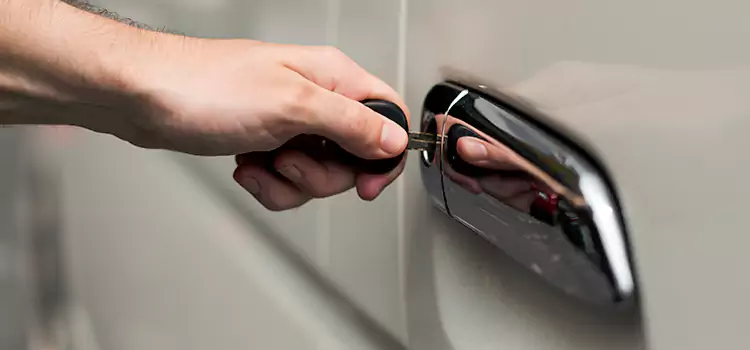 Why Choose Our Auto Locksmith Team in Pace, FL?